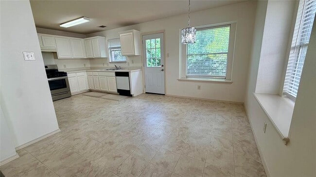 Building Photo - 1005 Traci Michelle Dr