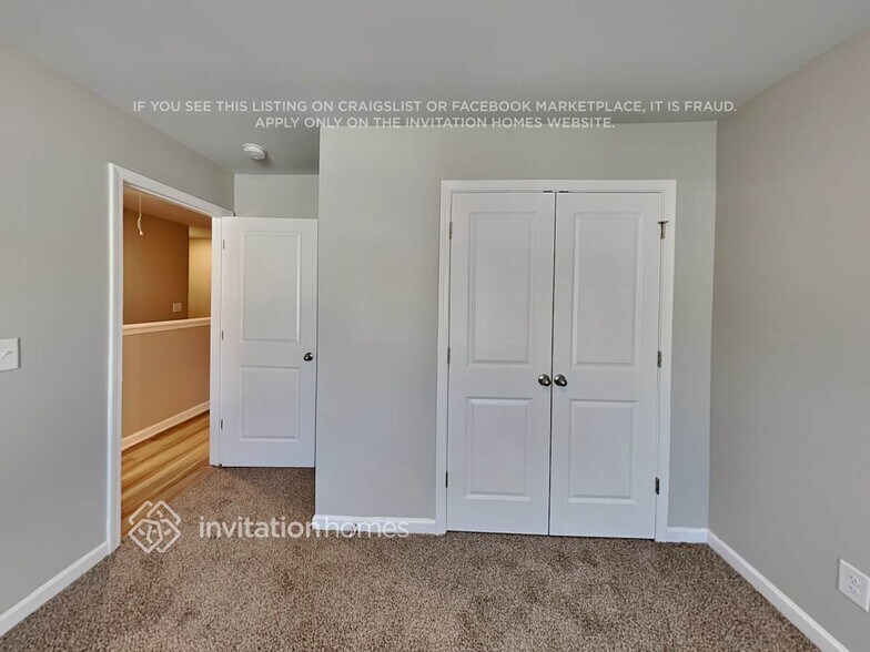 Building Photo - 112 Lantana Crossing