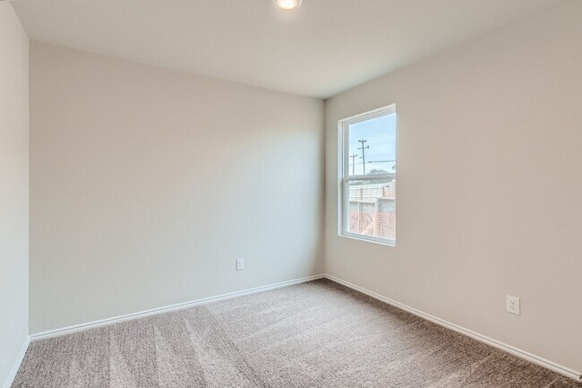 Building Photo - Beautifully Designed4-Bedroom Home with Open-Concept Living in a Prime Location