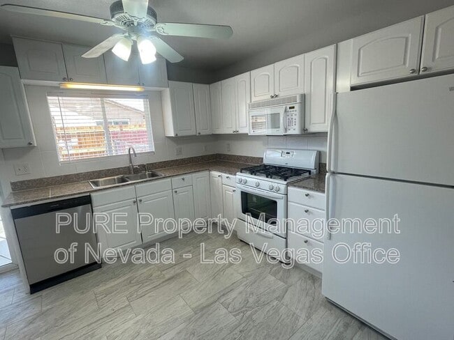 Building Photo - 5934 Via La Contera Dr