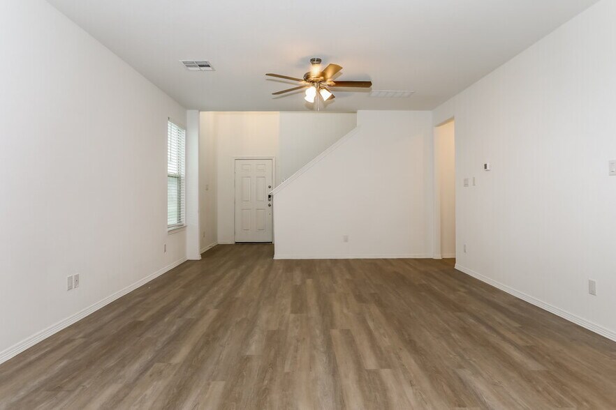 Building Photo - 16647 Spirit St