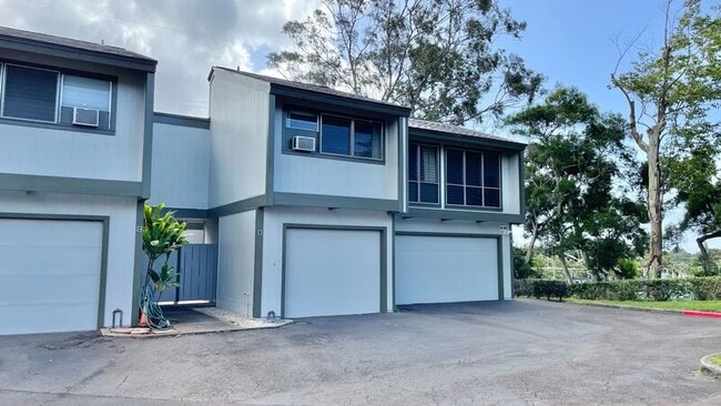 Building Photo - 98-1069 A Komo Mai Drive