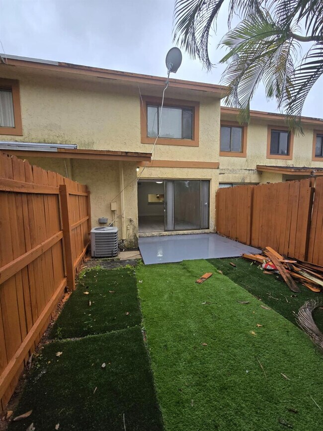 Building Photo - 7743 Balboa St