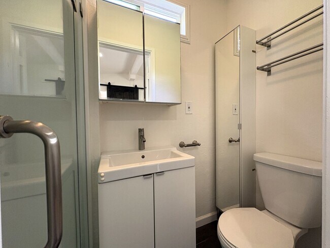 Building Photo - Exceptional Estate with Main Residence, Two ADUs & Office