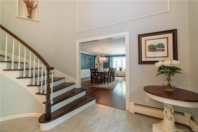 Building Photo - 36 Old Johnson Ln