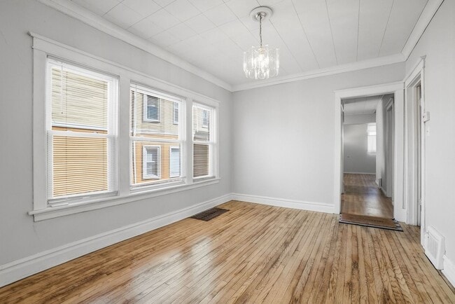 Building Photo - 5919 S Spaulding Ave