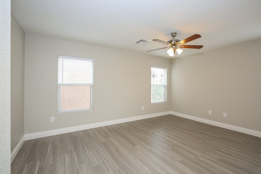 Building Photo - 4150 Buteo Ln
