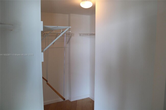 Building Photo - 2475 Brickell Ave