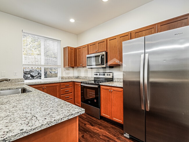 Building Photo - 748 Fenway Ln