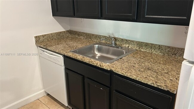 Building Photo - 1855 NE 121st St