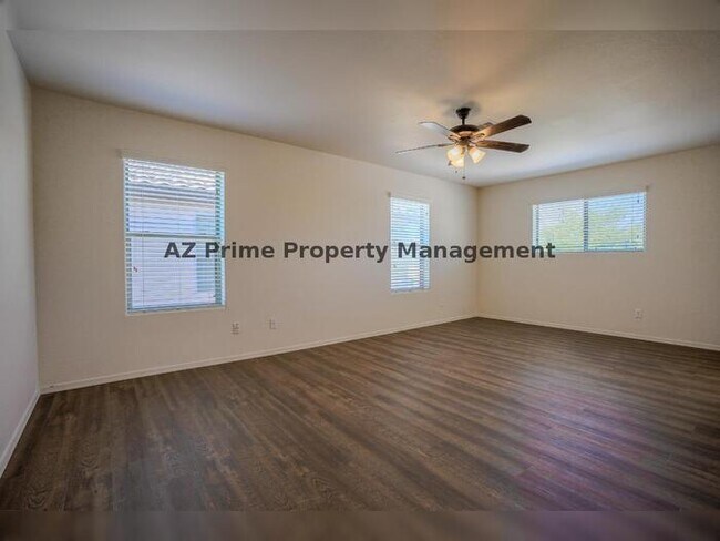 Building Photo - 10225 W Camelback Rd