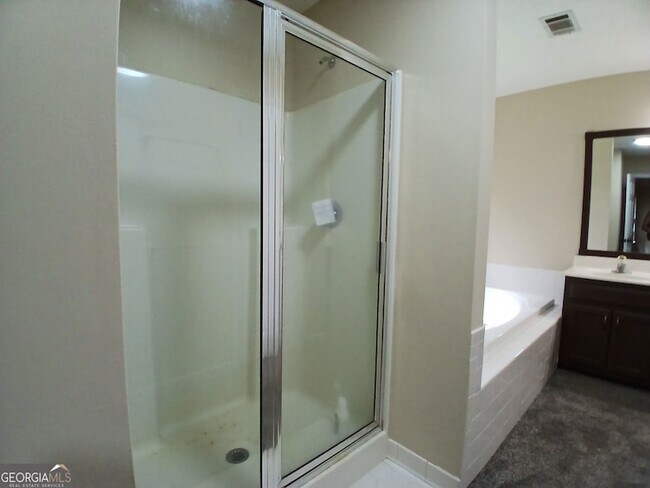 Building Photo - 4761 Habersham Way SE