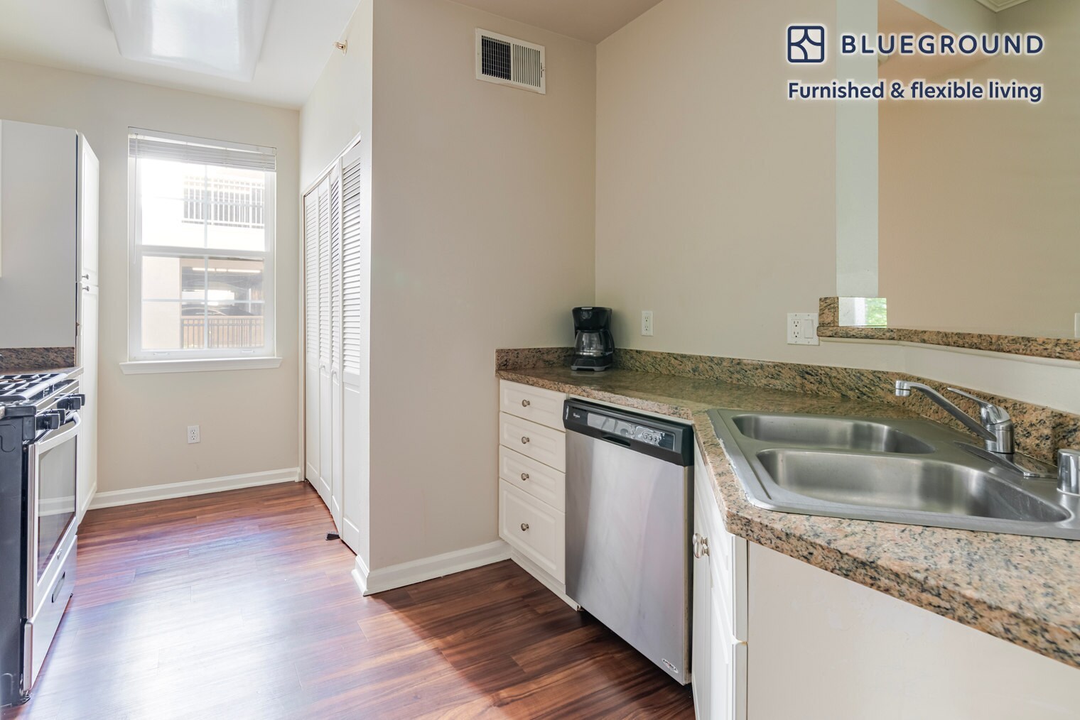 Building Photo - 700 Agnew Rd