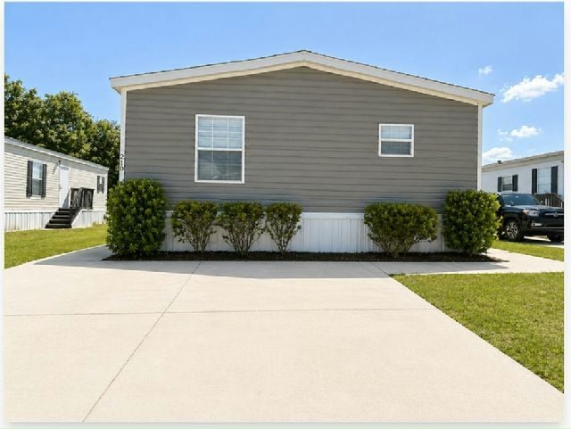 Building Photo - 1123 Walt Williams Rd