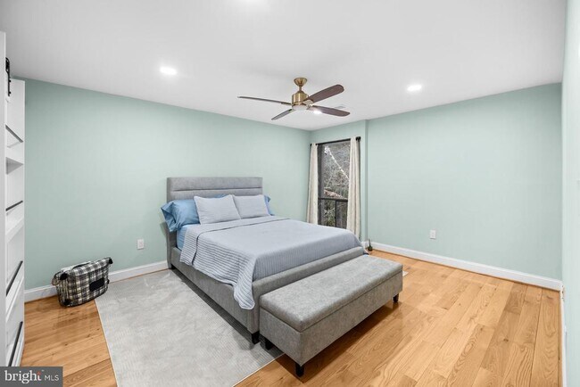 Building Photo - 9820 Georgia Ave