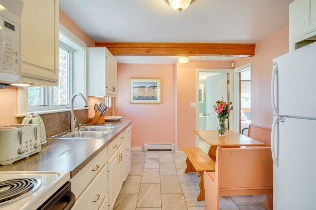 Building Photo - 29 Cole St