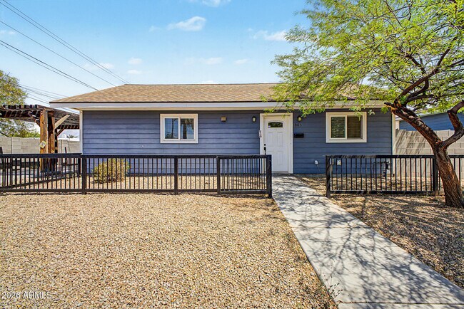 Building Photo - 505 N 16th Ave