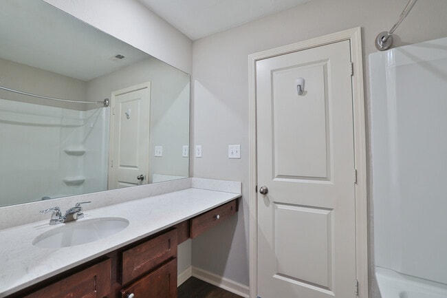 Building Photo - 6393 Raibow Row