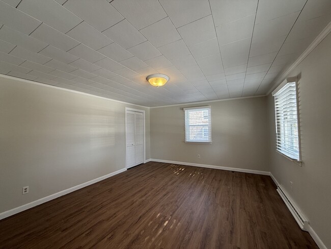 Building Photo - 2 Cochituate Rd