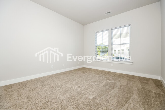 Building Photo - 134 Bloomsbury St