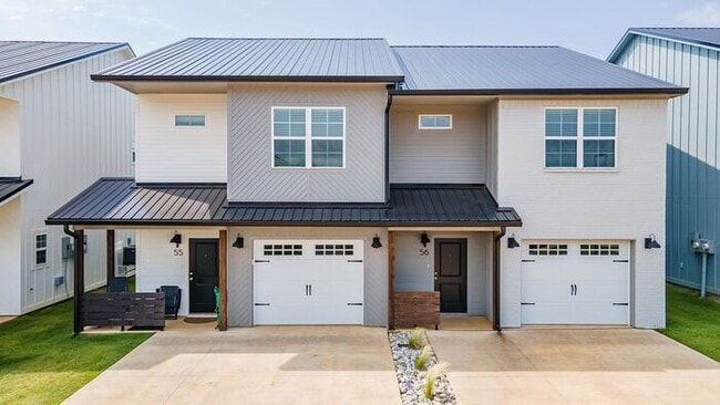 Building Photo - Sign a Lease By the End of July and Receive One Month of FREE Rent! Luxury 3 Bedroom 2.5 Bath Tow...
