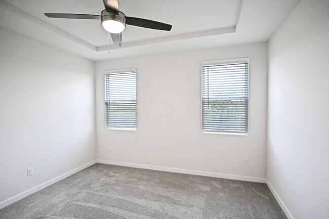 Building Photo - 2943 Angelou St