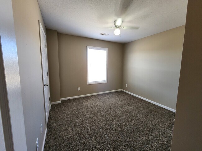 Building Photo - 5E BLACK JACK WAY