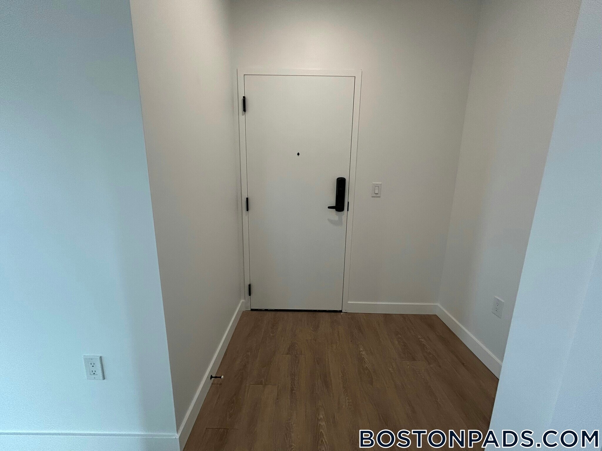 Building Photo - 199 Gardner St