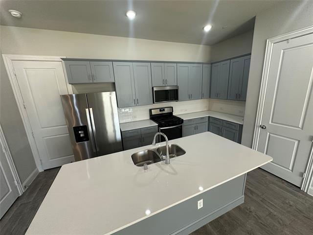 Building Photo - 4279 Shavano Dr