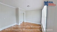 Building Photo - Charming 3 BD/1 BA in Heart of Wilmington