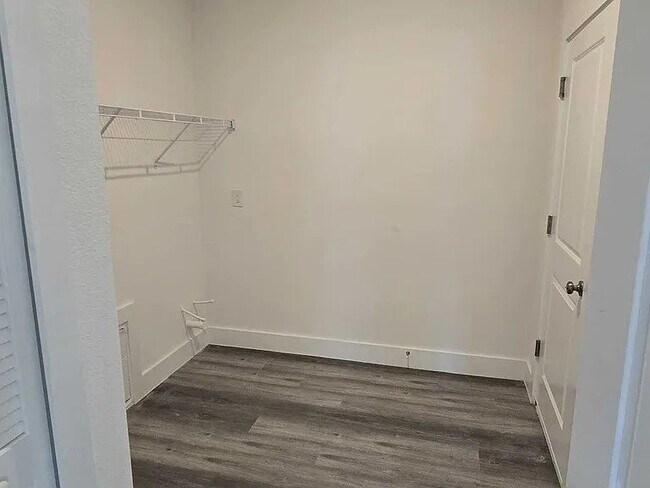 Building Photo - 9024 Waterbird Way