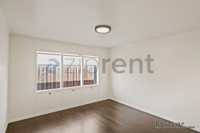 Building Photo - 119 Arroyo Dr