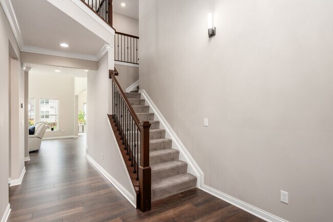 Building Photo - 3387 Logsdon Lp