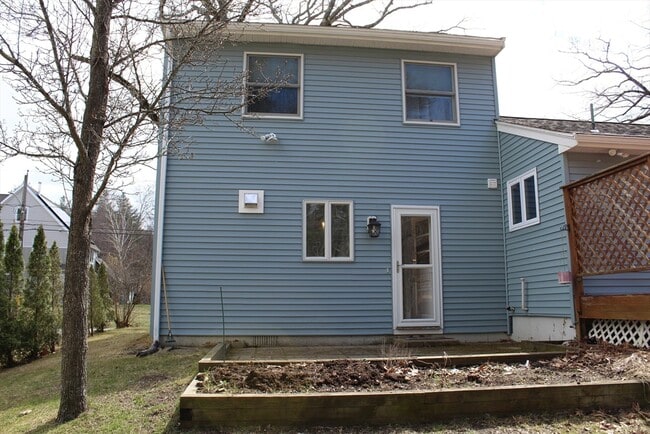 Building Photo - 44 True Rd