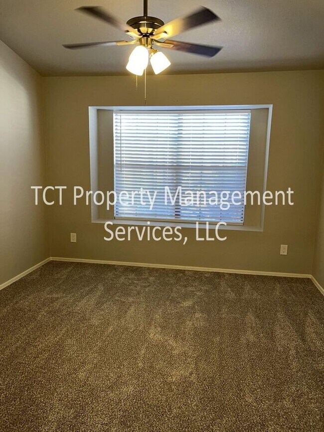 Building Photo - Beautifully Remodeled 3 Bedroom Home in Gi...