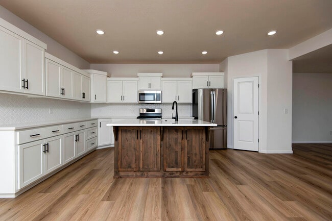 Building Photo - 2013 South St