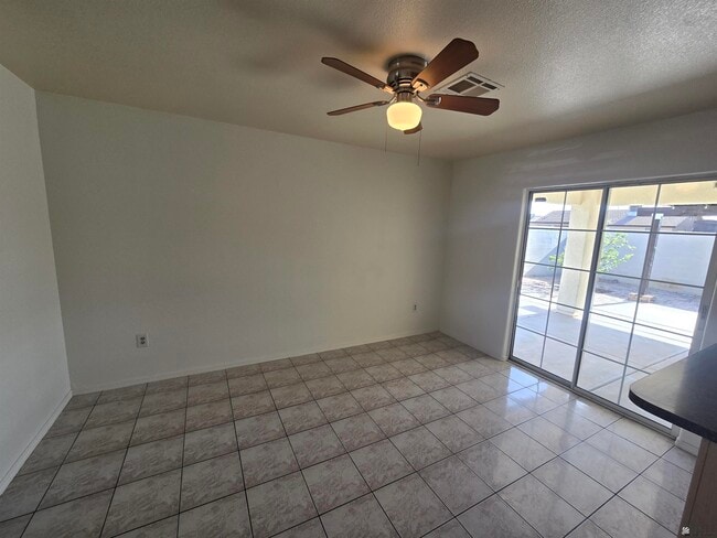 Building Photo - 417 San Juan Ln