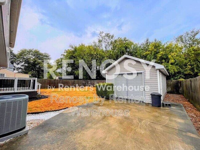 Building Photo - 6941 Minnie Ave