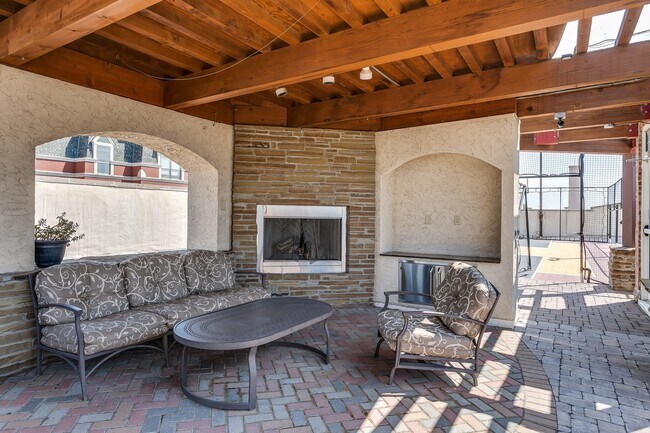 Building Photo - Lofts at St. Francis! 2 bed/2 bath for rent