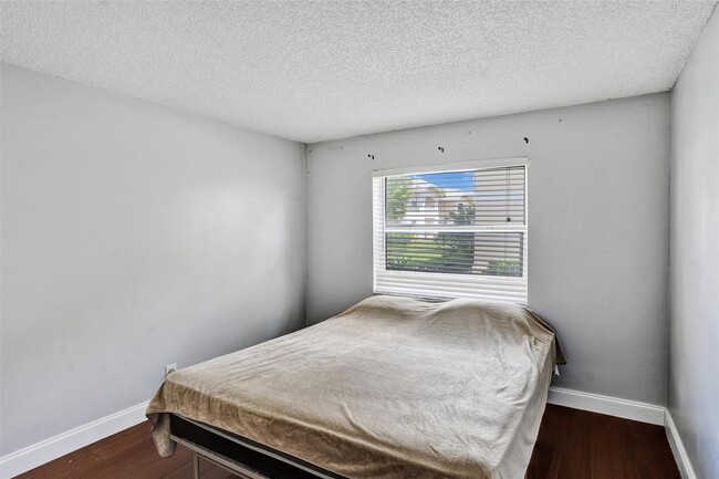 Building Photo - 12215 Royal Palm Blvd