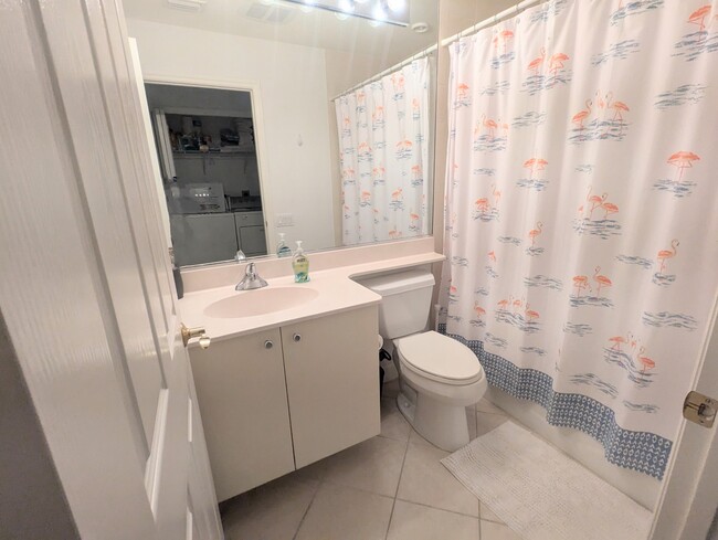 Building Photo - 5284 Descanso Ct