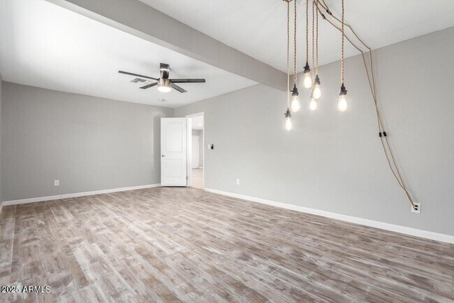 Building Photo - 3526 W Seldon Ln