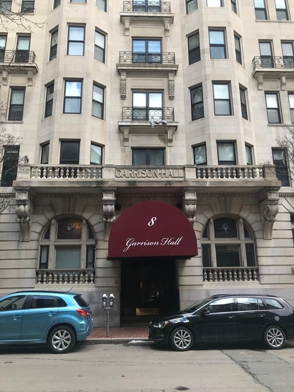 Building Photo - 8 Garrison St