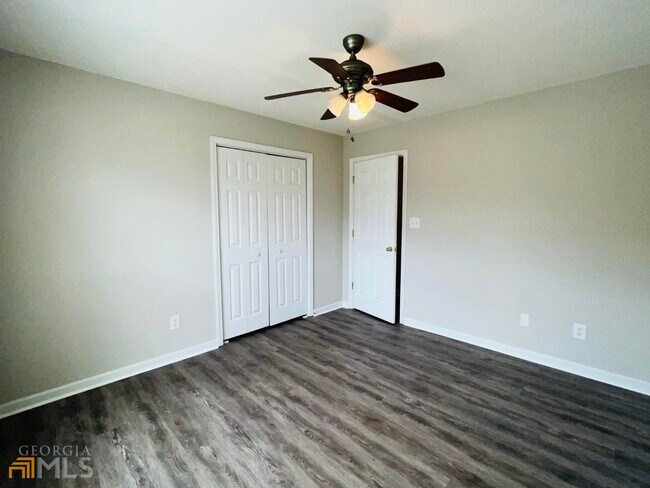 Building Photo - 311 Cranford Mill Dr
