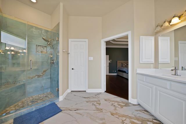 Building Photo - 3700 Wagon Wheel Dr