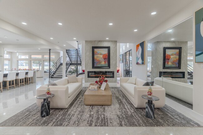 Building Photo - 6510 Sussex Ct