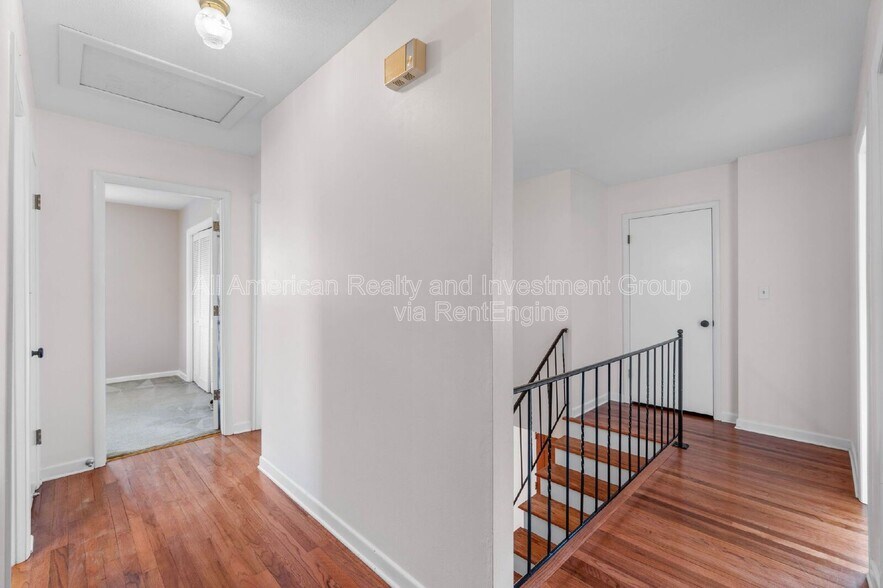 Building Photo - 208 Wright Pkwy NW