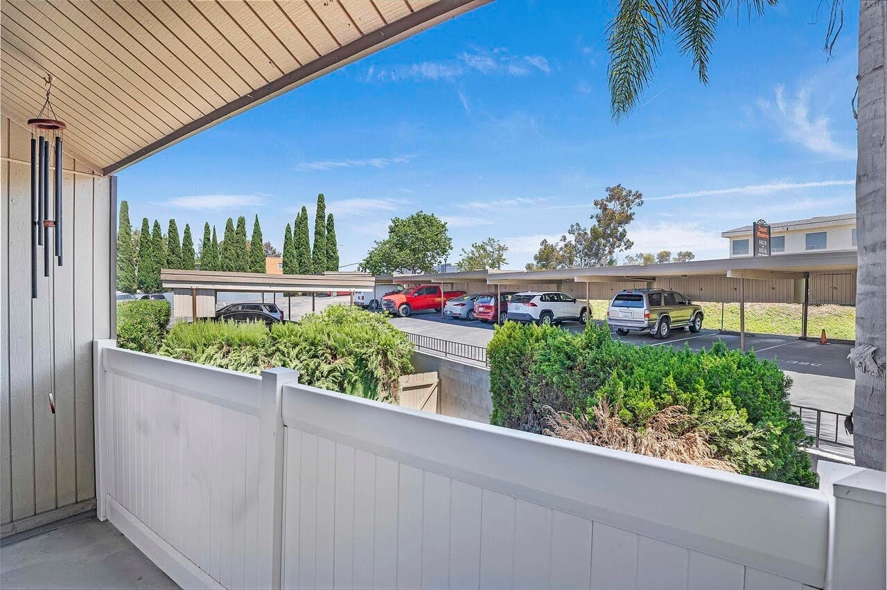 Building Photo - 8026 Linda Vista Rd