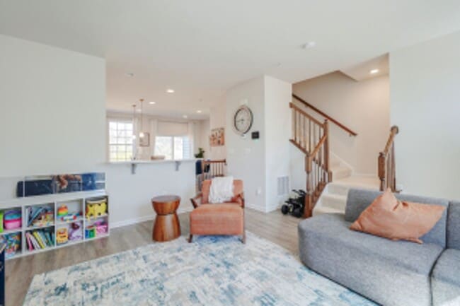 Building Photo - UPSCALE 3 BEDROOM 3.5 BATH HOME IS AVAILABLE NOW IN UPPER MARLBORO!