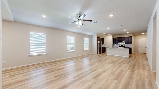 Building Photo - 8605 Cantera Rdg Rd